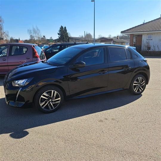 Peugeot 208 1,2 PureTech Black Selection 100HK 5d 6g hos Slagelse Bilsalg