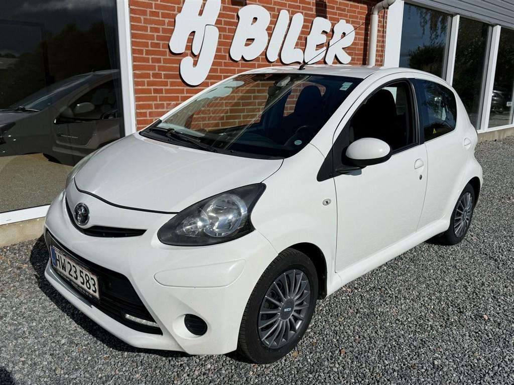 Toyota Aygo 1,0 VVT-I T2 68HK 5d hos H.J. Biler
