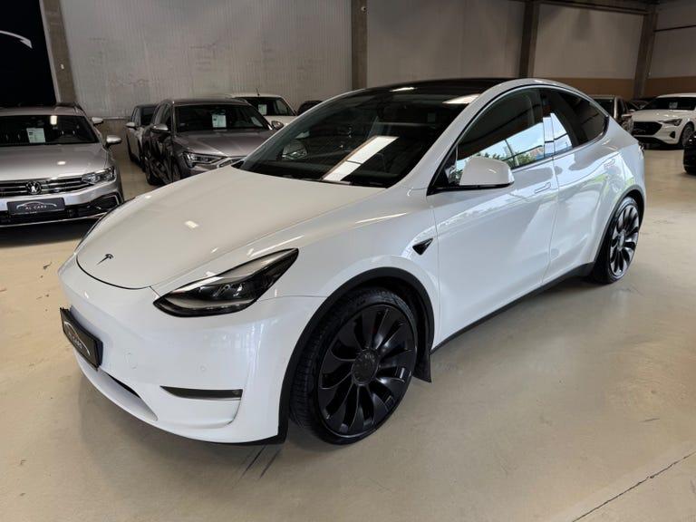Tesla Model Y Performance AWD hos AL Cars