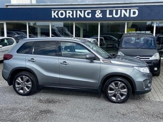 Suzuki Vitara 1,0 Boosterjet Active Hit 112HK 5d hos Koring & Lund