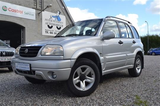 Suzuki Grand Vitara 2,0 Active 4x4 128HK 5d hos Peter Petersen Automobiler