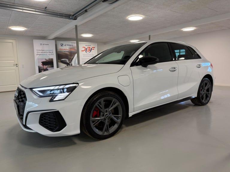 Audi A3 45 TFSi e S-line Sportback S-tr. hos Stjernegårdens Biler