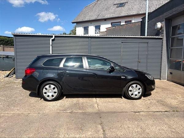 Opel Astra T 140 Enjoy Sports Tourer hos Gisselmann Auto