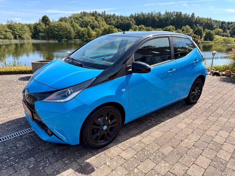 Toyota Aygo 1,0 VVT-i x-cite hos Stig Jensen Automobiler
